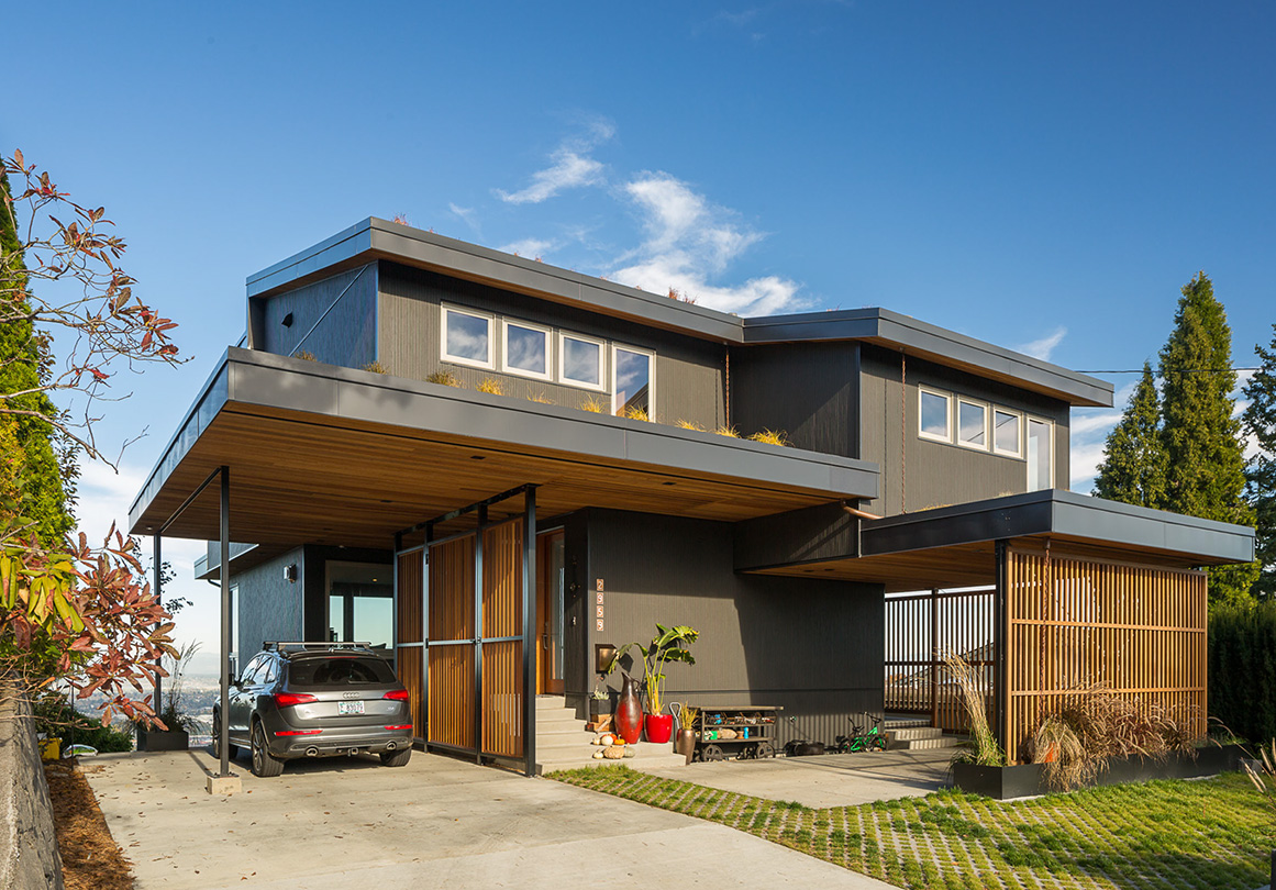 Exterior image of a modern house overlooking city